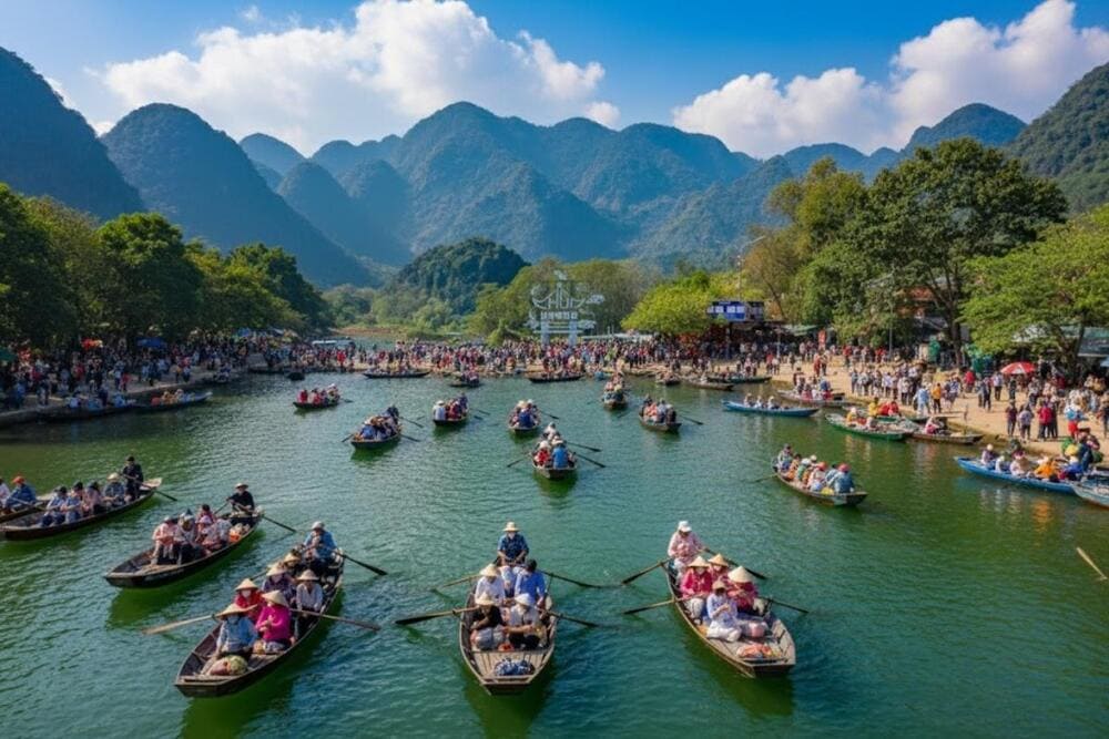 Đầu năm l&agrave; thời điểm l&yacute; tưởng để trải nghiệm kh&ocirc;ng kh&iacute; m&aacute;t mẻ v&agrave; n&ocirc; nức của lễ hội